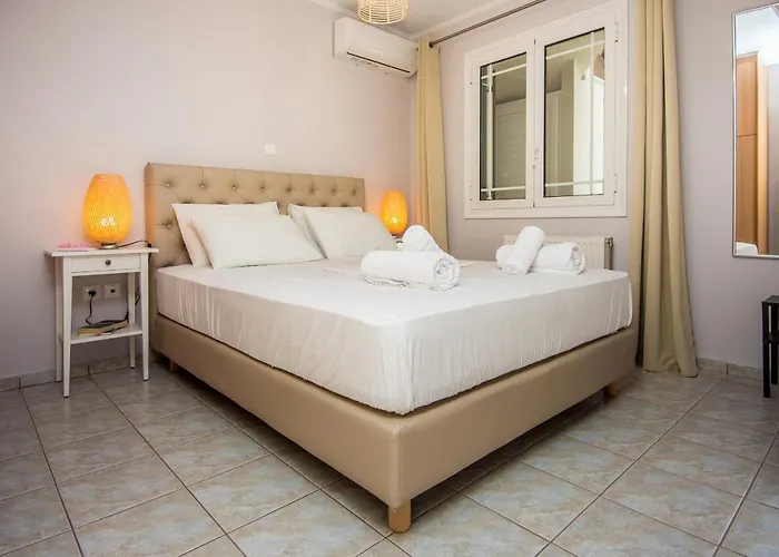 Elena's 3 Аргостолион